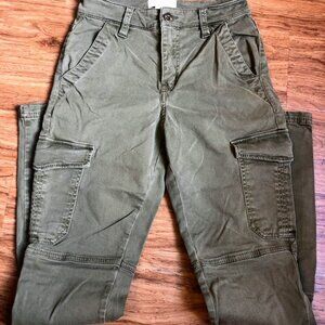 H&M L.O.G.G. Women's Green Cargo Pants, Size 2